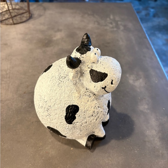 Cow Decor - Picture 2 of 5